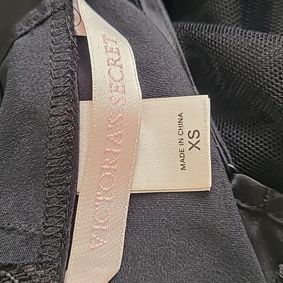 Victoria's Secret black lace sheer baby doll nighty from early 2000's - Picture 11 of 11